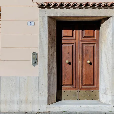 Apartment La Casa In Centro
