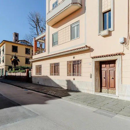 Apartment La Casa In Centro Lucca
